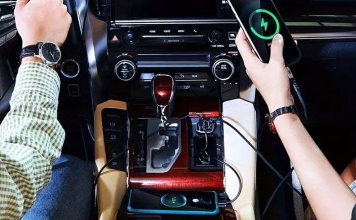 In Car Charger - gallery image 15